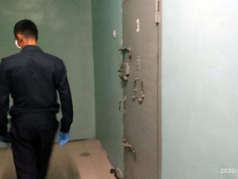 Кыргыз Республикасынын Акыйкатчысынын Чүй облусу боюнча өкүлчүлүгүнүн кызматкерлери Чүй облустук ички иштер башкармалыгынын убактылуу кармоочу жайларында адам укуктарынын сакталышына мониторинг жүргүзүштү