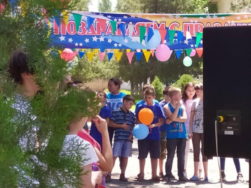 Кыргыз Республикасынын Акыйкатчы институтунун жетекчилиги жана кызматкерлери Военно-Антоновкадагы балдар үйүндөгү  тарбиялануучуларга барып жолугушту