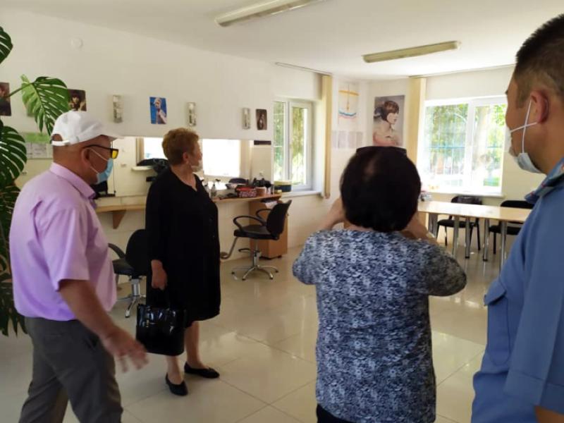 Кыргыз Республикасынын Акыйкатчы институтунун жетекчилиги жана кызматкерлери Военно-Антоновкадагы балдар үйүндөгү  тарбиялануучуларга барып жолугушту