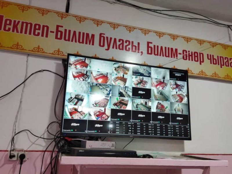 КР Акыйкатчысынын орун басары Гүлнара Жамгырчиева Кыргызстанга Ирактан кайтарылып алынып келинген балдардын абалы менен таанышты