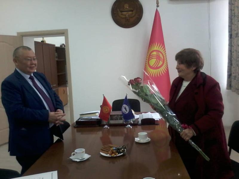 Акыйкатчы Институту атуулдук тарбия маселелерине көңүл бурат