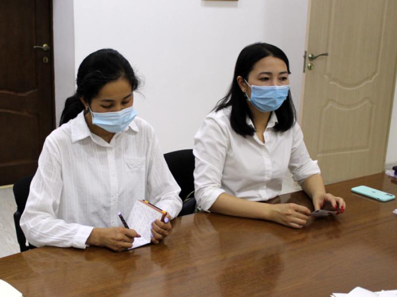 Токон Мамытов: 