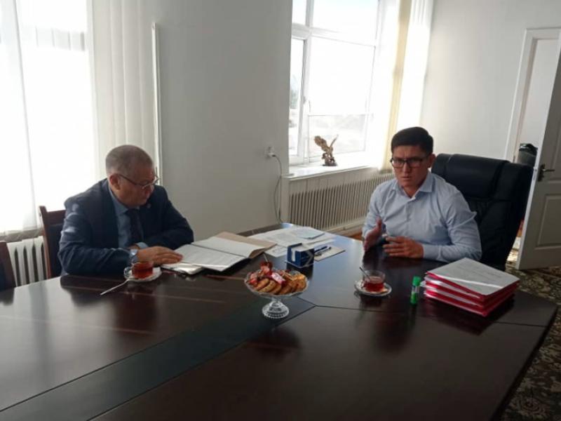 Токон Мамытов Балыкчы шаарынын тургундары менен жолугушту