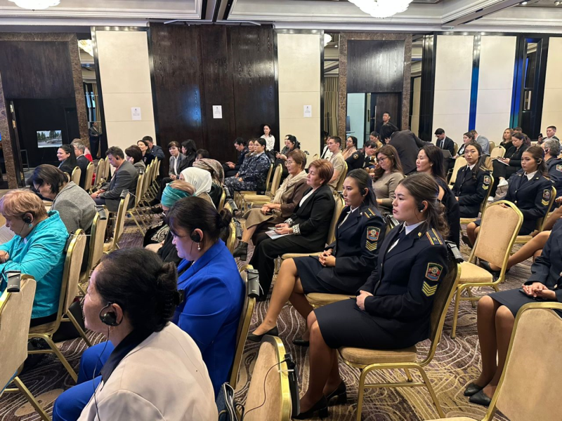 Акыйкатчы: Тынчтыкты аялдарсыз курууга мүмкүн эмес