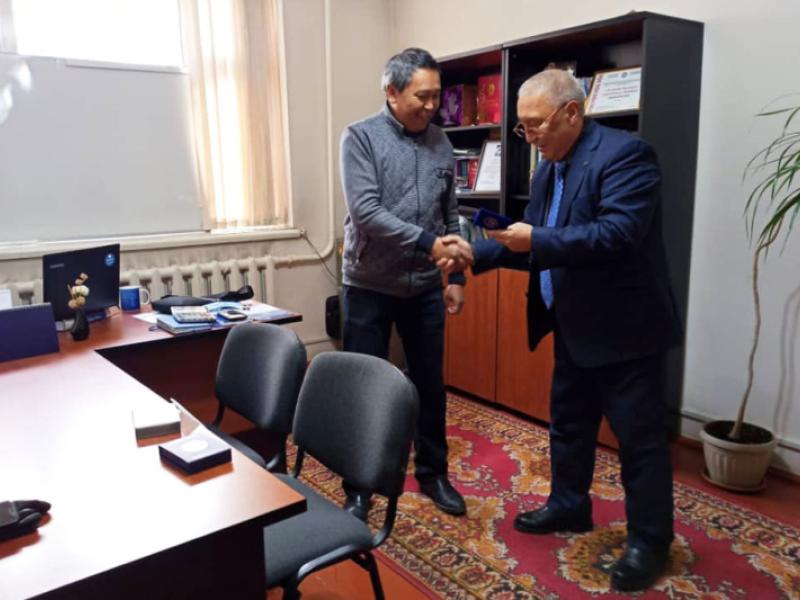 Укук коргоочу Акылбек Ташбулатов “Акыйкат” медалы менен сыйланды