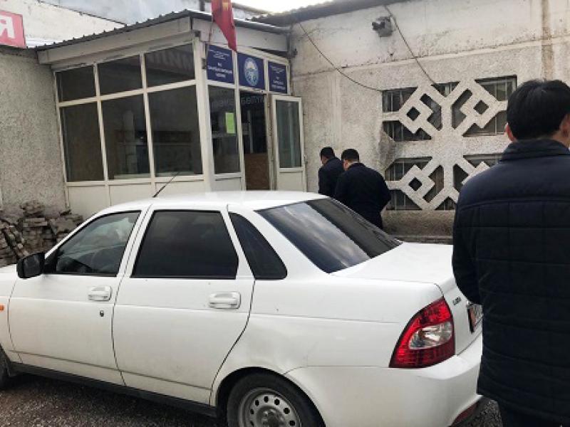 Акыйкатчы институтунун кызматкерлери жана Прокуратуранын өкүлдөрү Бишкек шаарынын бардык райондук ички иштер бөлүмдөрүн текшеришти