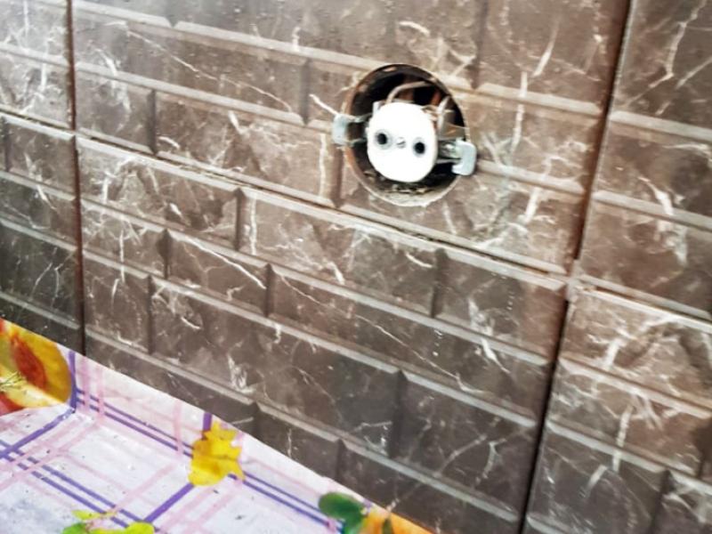 Кызыл-Жар  айылындагы республикалык психиатриялык  ооруканасында бейтаптардын укуктары бузулуп, антисанитардык шартта турушат