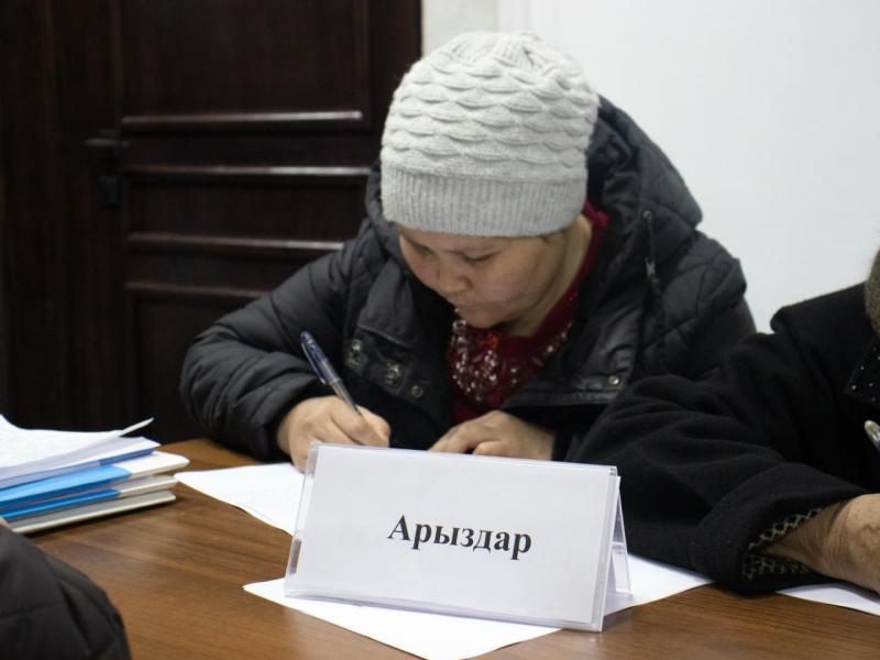 Десятки принятых заявлений и правовых консультаций: итоги поездки Акыйкатчы на Иссык-Куль