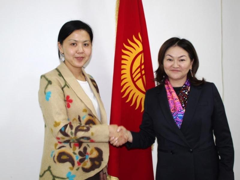 Омбудсмен Атыр Абдрахматова провела встречу с директором ОФ «Лига защитников прав ребенка» 