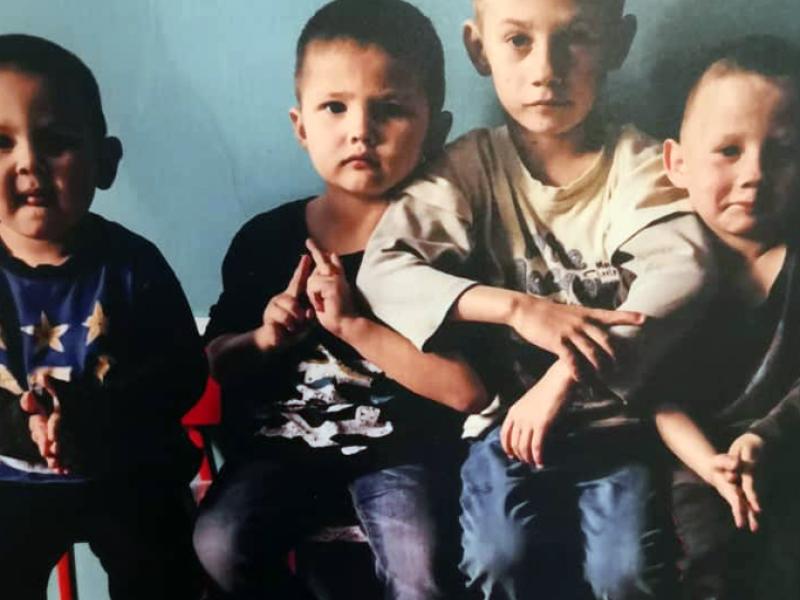 Токон Мамытов миграциялык процесстерде балдарды коргоого арналган аймактар аралык консультативдик жолугушууга катышып жатат