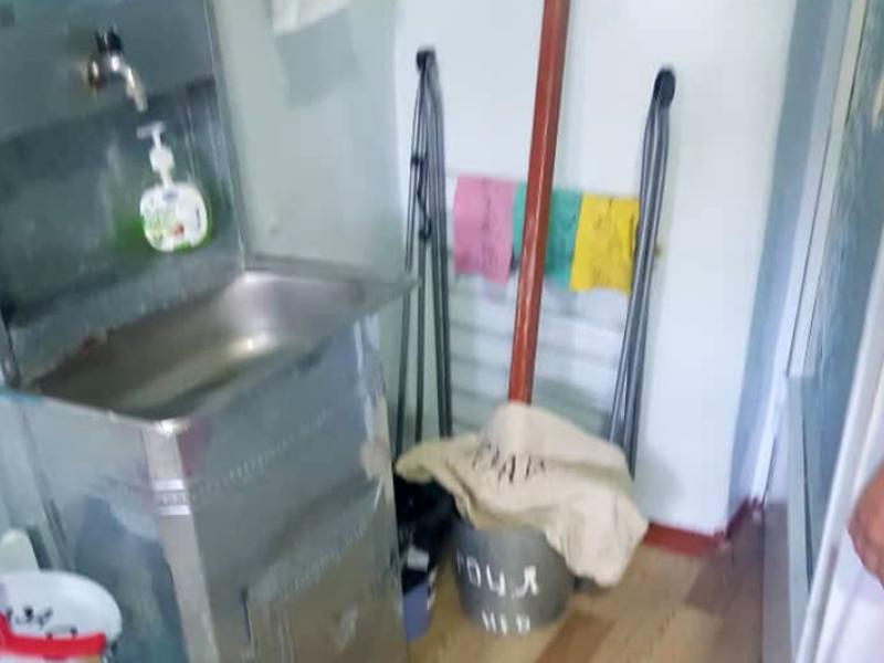 Базар-Коргон ооруканасында да түшүнүксүз фондго акча чогултушат жана бейтаптарга акысыз берилчү дары-дармектер сатылат