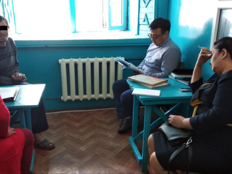 Акыйкатчы институтунун кызматкерлери Ысык-Ата районунун жана Токмок шаарынын убактылуу кармоочу жайларын текшеришти