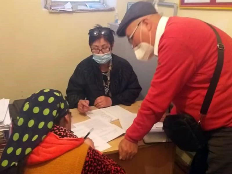 Шектүү жана айыпкер аялдар үч жашка чейинки балдары менен бирге болууга укуктуу