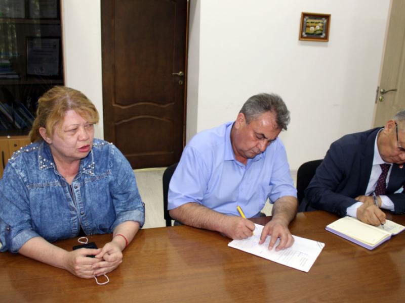 КР Акыйкатчысы жана “МКЮЖ өнүктүрүү үчүн ӨЭУ улуттук тармагы” адам укуктары жана эркиндиктери чөйрөсүндө кызматташуу жөнүндө меморандумга кол коюшту