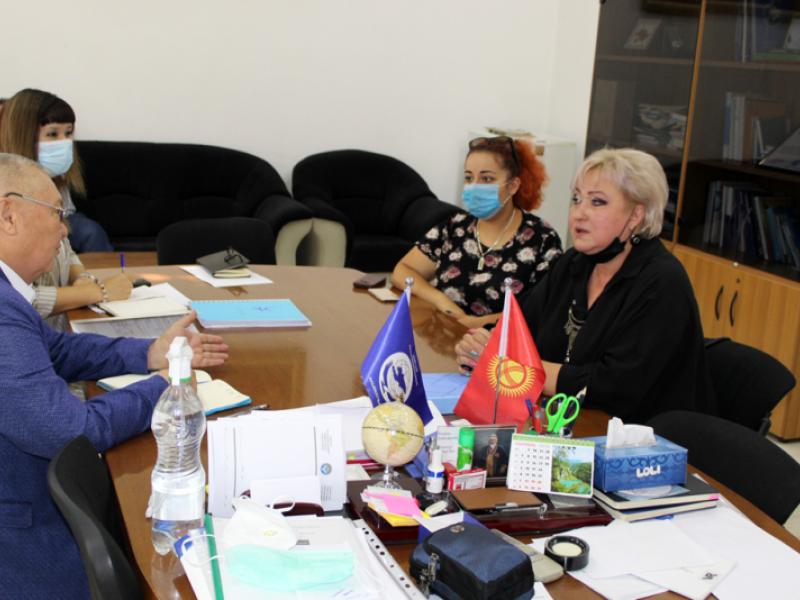 Бишкек шаарынын мэриясы ден-соолугунун мүмкүнчүлүктөрү чектелген жана ден-соолугунан айрылган балдардын конституциялык жана эл аралык келишимдердеги укуктарын четке какты