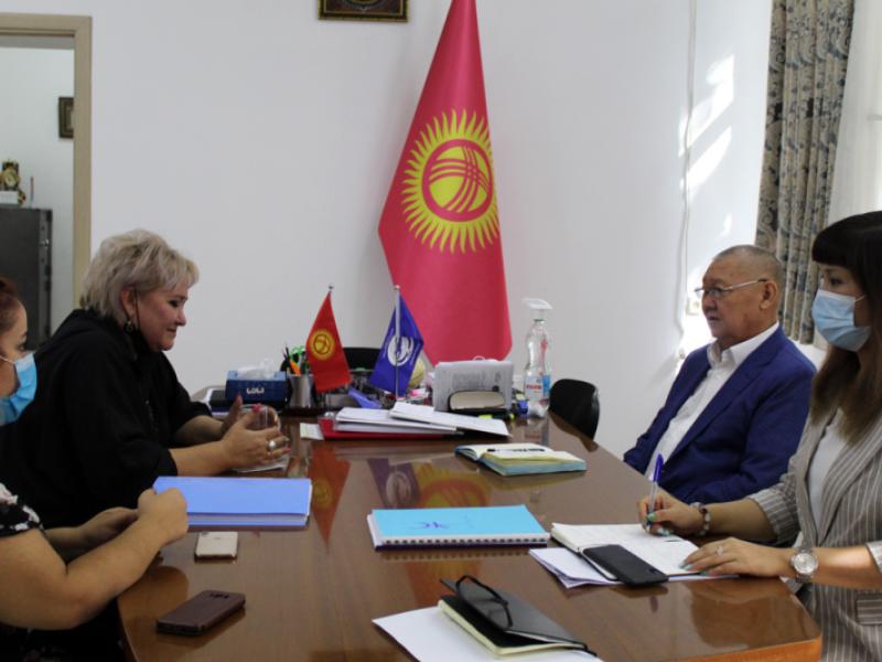 Бишкек шаарынын мэриясы ден-соолугунун мүмкүнчүлүктөрү чектелген жана ден-соолугунан айрылган балдардын конституциялык жана эл аралык келишимдердеги укуктарын четке какты