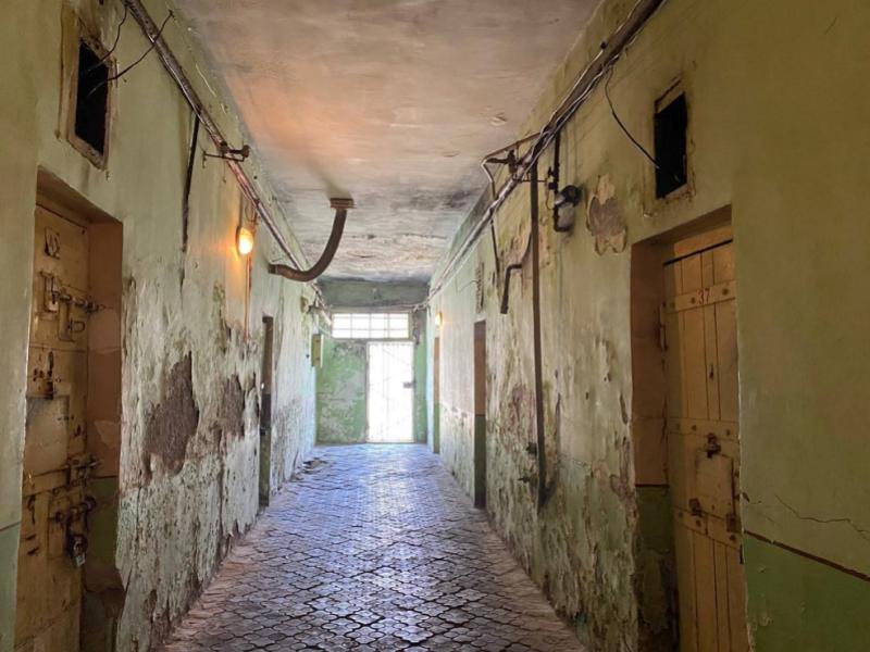 Акыйкатчы Джамиля Джаманбаева Ош шаарындагы 5-тергөө абагына барды