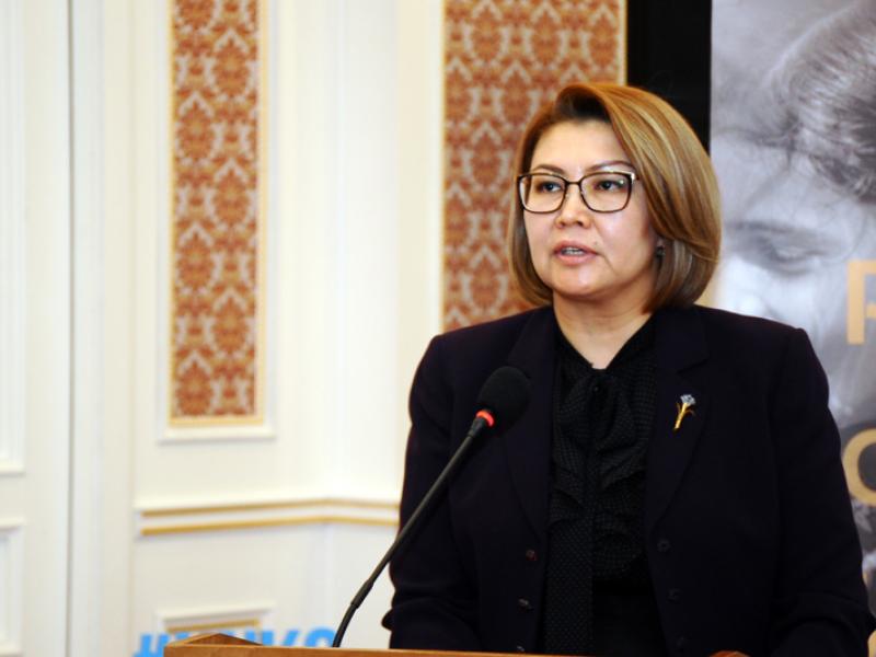 10-декабрь Адам укуктары күнүнө арналган салтанатта КР вице-премьер-министри А.С. Өмүрбекова сүйлөдү