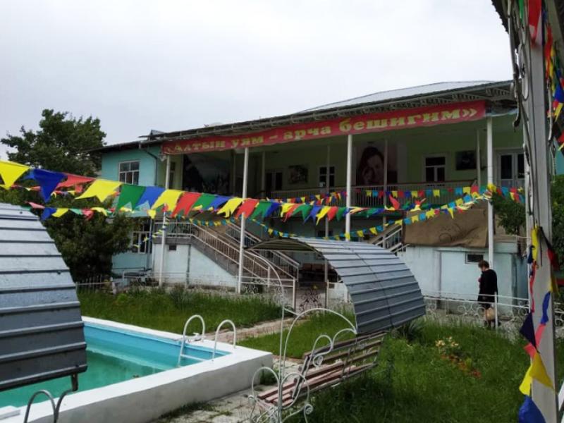 КР Акыйкатчынын орун басары өлкөнүн түштүгүндөгү балдар интернаттарда жана жабык мекемелерде балдардын укуктарынын сакталышын текшерди