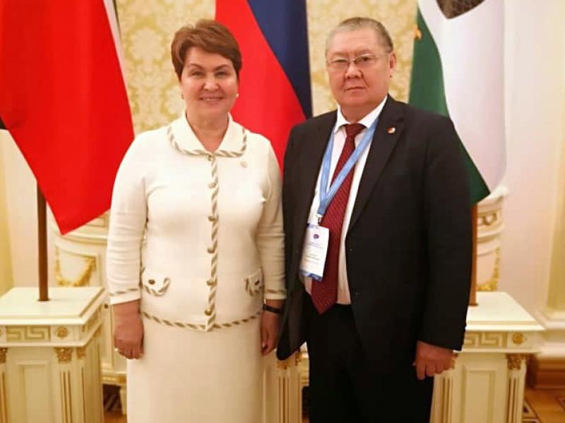 КР Акыйкатчысы Токон Мамытов РФнын Казань шаарында өткөн Омбудсмендердин эл аралык конференциясында баяндама менен чыгып сүйлөдү