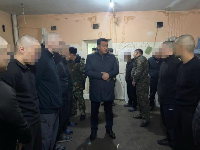 Акыйкатчы Джамиля Джаманбаева посетила СИЗО в Бишкеке