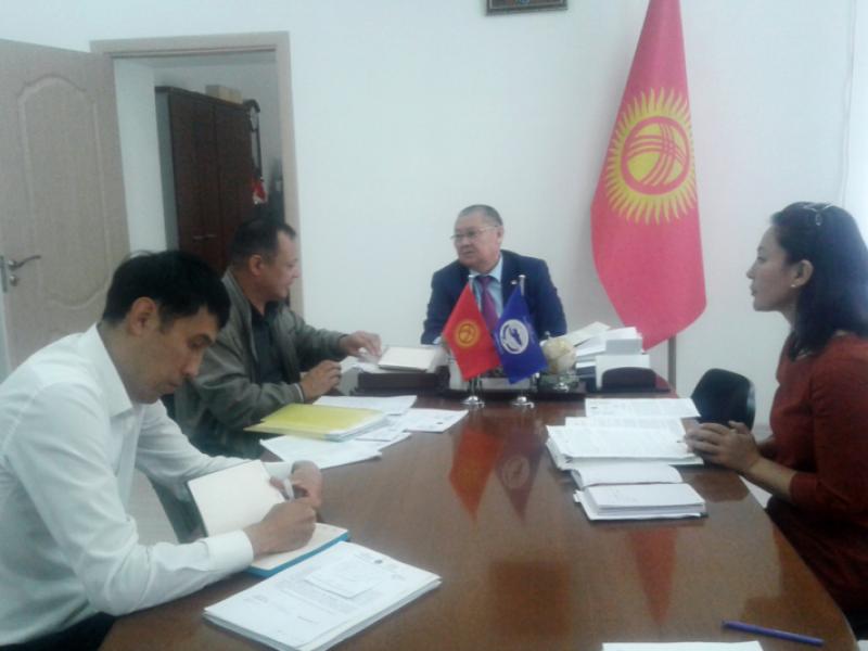 Кара-Балта шаарынын укук коргоочусу өмүрүнө жана ден соолугуна коркунуч бар экенин билдирди