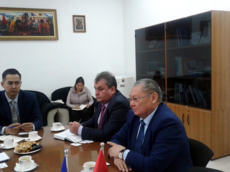 Токон Мамытов БУУнун Баңги каражаттары жана кылмыштуулук боюнча Башкармалыгынын (UNODC) өкүлдөрүн кабыл алды