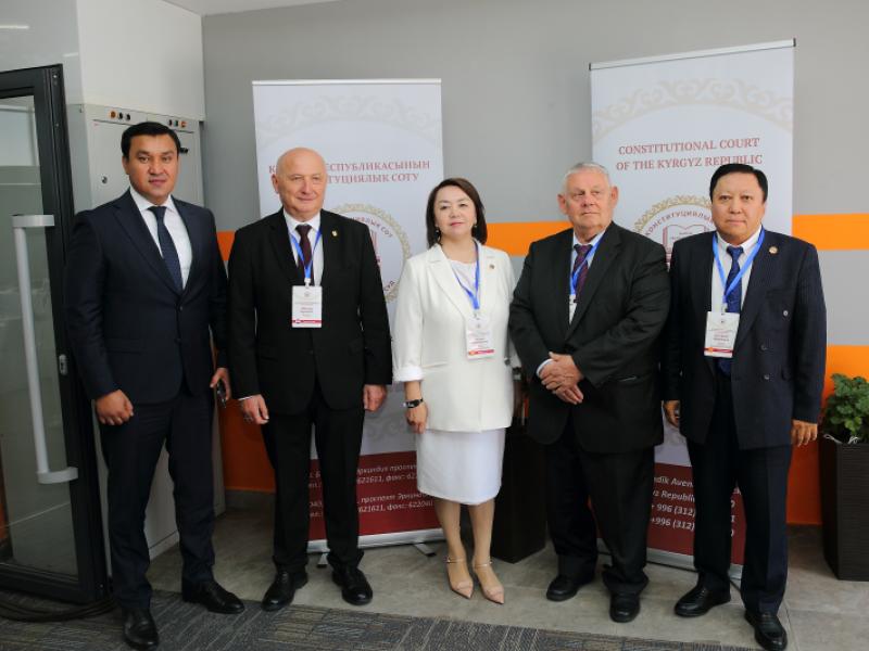 Жанибек Жоробаев Конституциялык соттун 35 жылдыгына арналган эл аралык конференцияга катышты