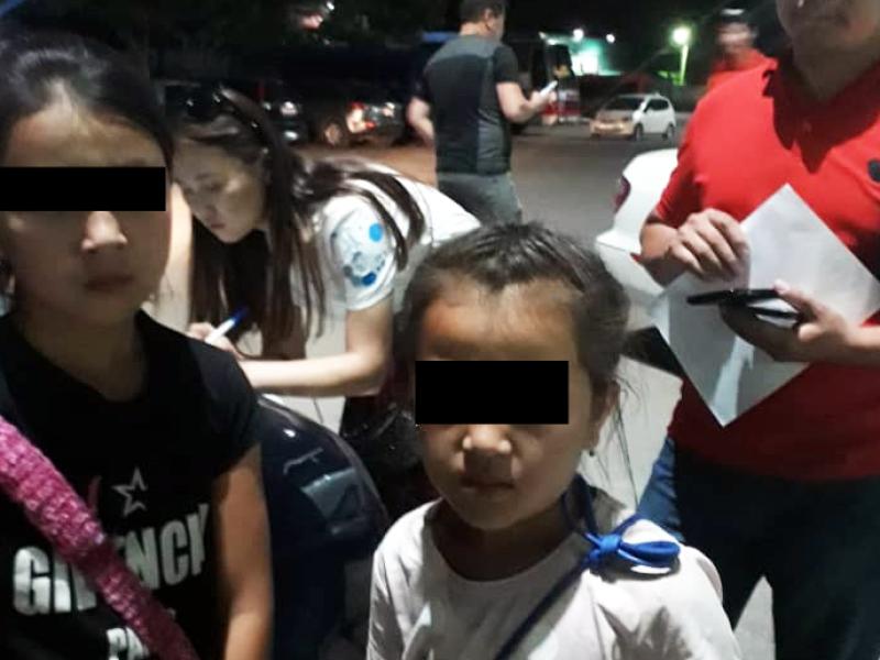 Жашы жете элек өспүрүм кыздар түндө эжесинен качып Ошко кеткенге аракет кылышты