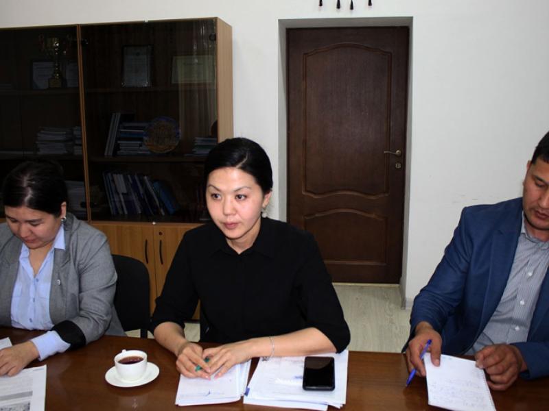 Атыр Абдрахматова: Дарыгерлерге жана башка медицина кызматкерлерине эч кандай дискриминация болбошу керек      