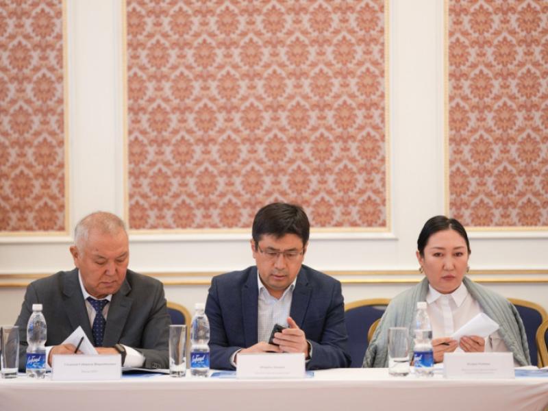 Кыргызстандагы чет өлкөлүк студенттердин коопсуздугун талкуулаган тегерек үстөл болуп өттү