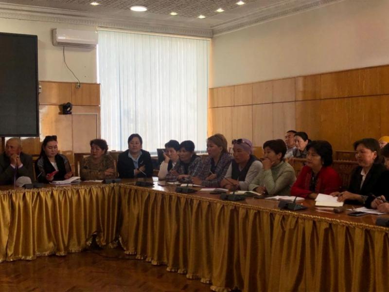 Караколдо этникалык кыргыздар менен жолугушуу өткөрүлдү