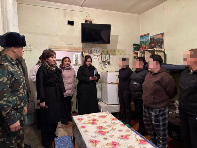 Акыйкатчы Джамиля Джаманбаева посетила СИЗО в Бишкеке