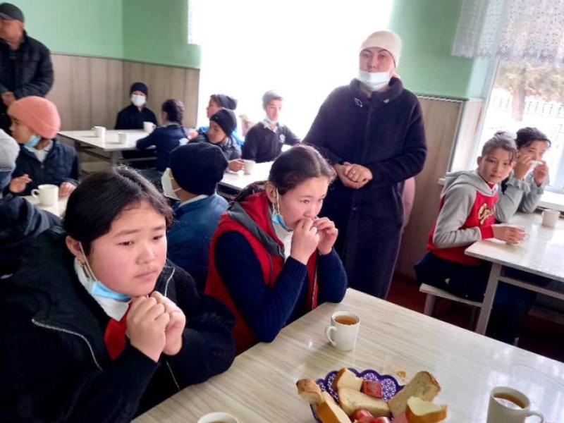 “Кара-Суу дүлөй балдар үчүн атайын жалпы билим берүүчү жатак-мектебине” мониторинг жүргүзүлдү