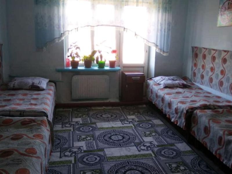 “Укук кербени” долбоорунун катышуучулары Кара-Суу  районунун тургундары менен жолугушту