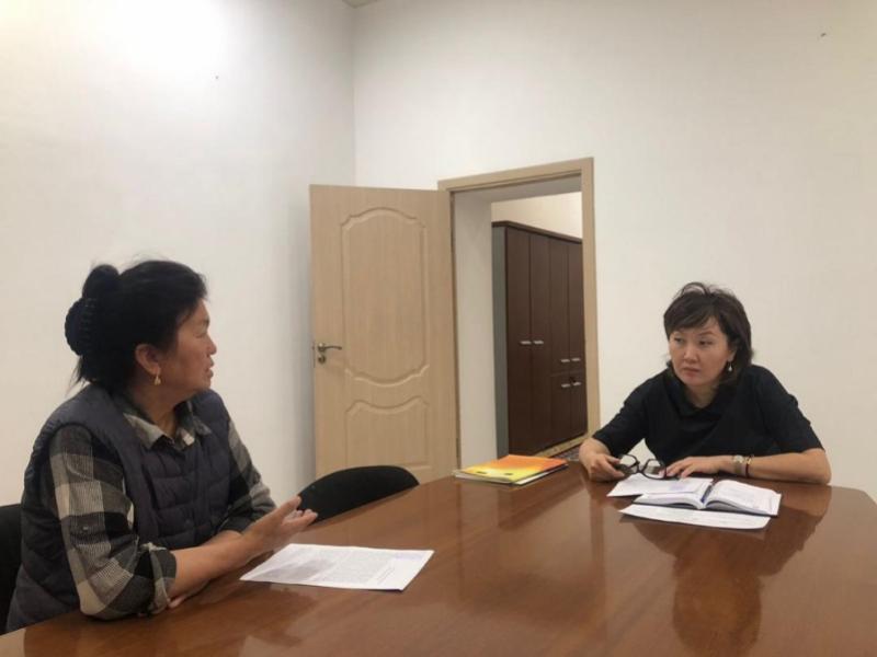 Акыйкатчы Джамиля Джаманбаева жарандарды жеке кабыл алды