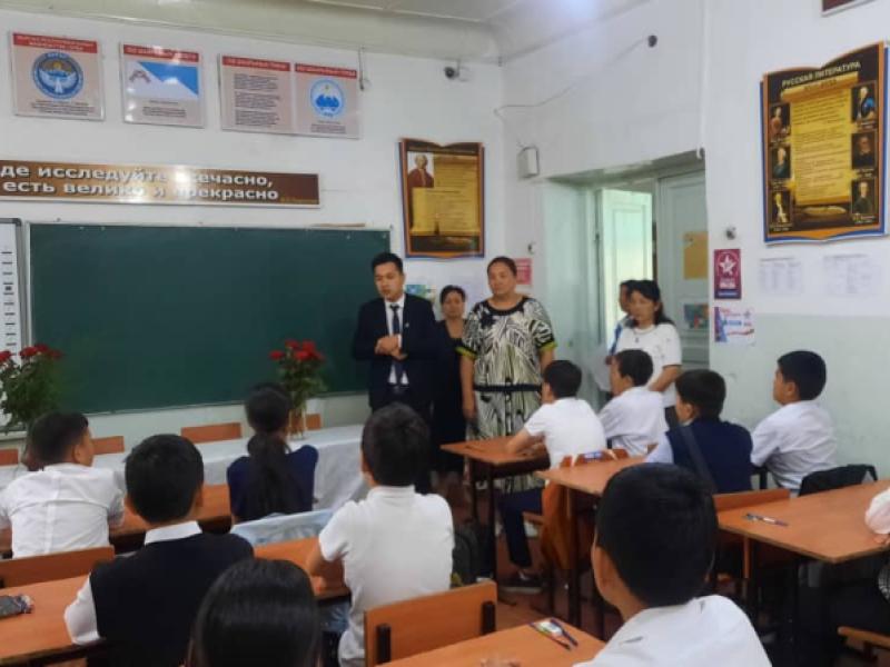Институт Акыйкатчы проводит мониторинг переводного экзамена по кыргызскому языку в школах