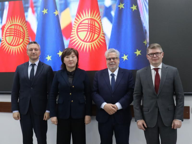 Европа парламентинин депутаттары Акыйкатчы Институтунун кеңсесине келишти