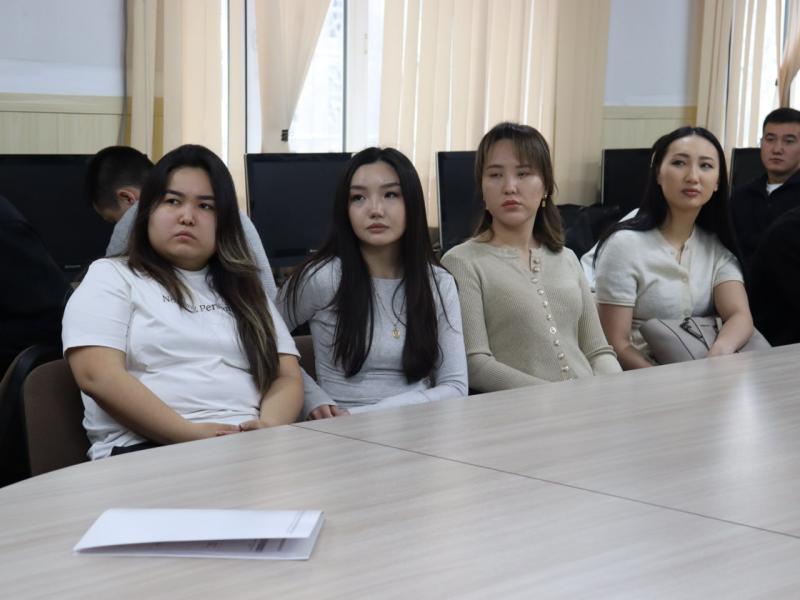 Акыйкатчы Институту менен Кыргыз-Орус Славян университети кызматташуу жөнүндө меморандумга кол койду