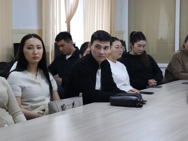 Акыйкатчы Институту менен Кыргыз-Орус Славян университети кызматташуу жөнүндө меморандумга кол койду