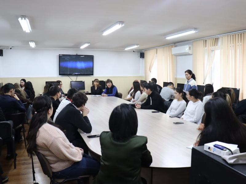 Акыйкатчы Институту менен Кыргыз-Орус Славян университети кызматташуу жөнүндө меморандумга кол койду