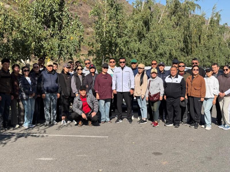  Акыйкатчы Институтунун кызматкерлери 