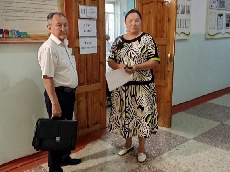 Институт Акыйкатчы проводит мониторинг переводного экзамена по кыргызскому языку в школах