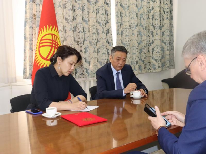 Акыйкатчы Атыр Абдрахматова жана Бизнес-омбудсмен институту Кыргызстандагы ишкерлердин укуктарын коргоодо биргелешип иш алып барат