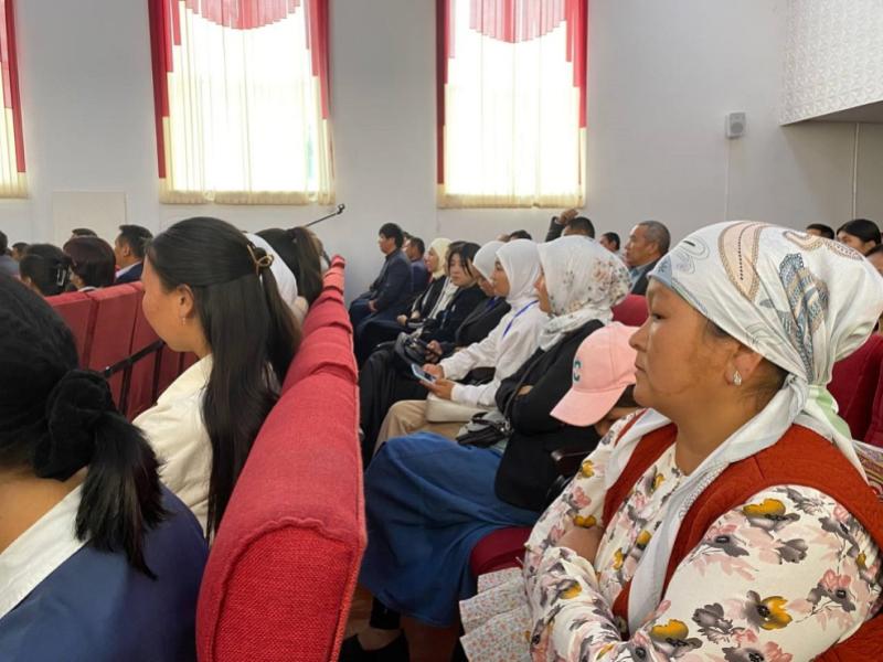 Akiykatchy  Dzhamilia Dzhamanbaeva held a meeting with residents of Batken region