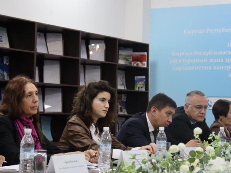 Акыйкатчы Институтунда Кыйноолорду алдын алуу боюнча улуттук борбордун жоюлушу жана улуттук алдын алуу механизмин мындан ары ишке ашыруу маселелери талкууланды.