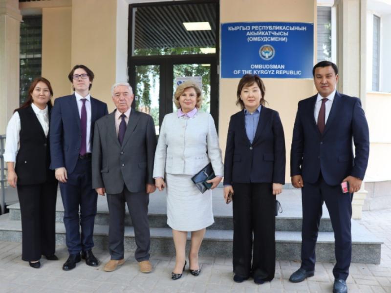 Омбудсмен КР  и Уполномоченный по правам человека в РФ объединят усилия для защиты мигрантов