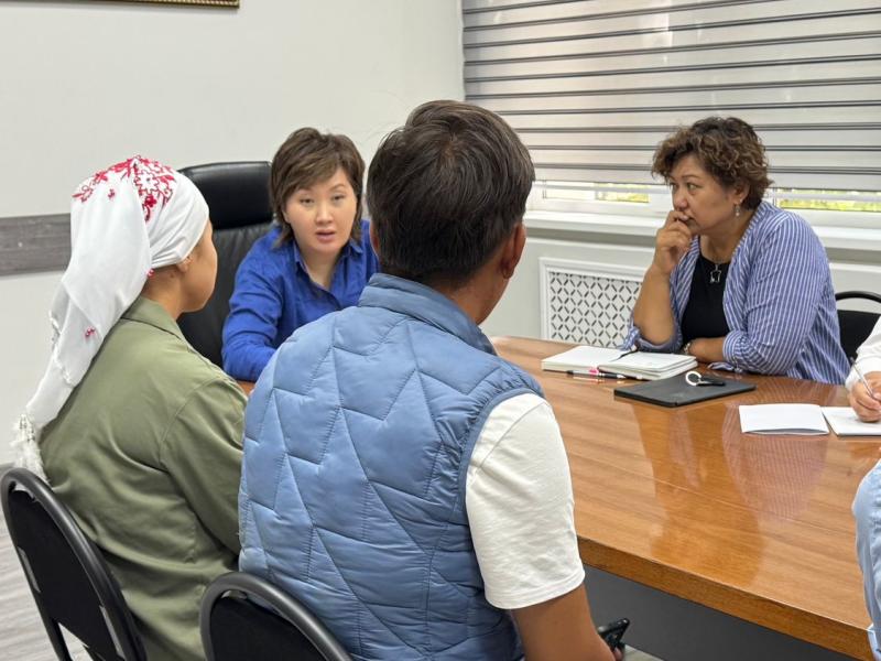 Акыйкатчы мамлекеттик органдарды кайынатасы тарабынан зордукталган 20 жаштагы келиндин укугун коргоого жана окуяны тыкыр иликтөөгө чакырды