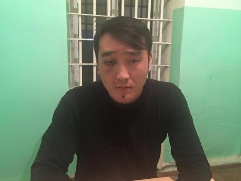 Омбудсмен Кубат Оторбаев требует от Генеральной прокуратуры тщательного расследования по беспорядкам на митинге 25 марта