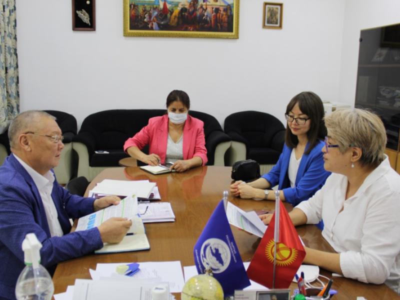 Акыйкатчы Токон Мамытов: Таза суу - келечек муундун ден соолугу үчүн маанилүү